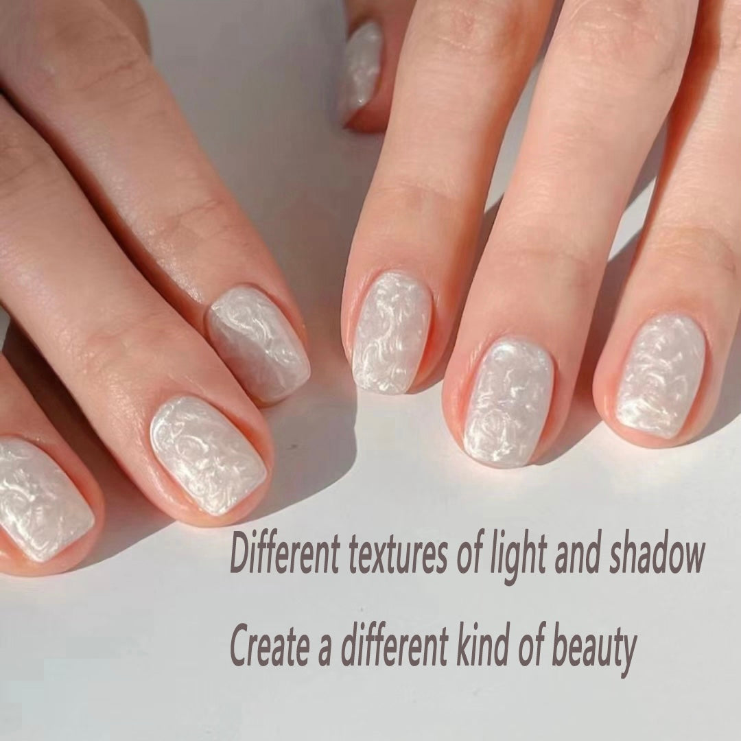 Aurora thread cat eye manicure