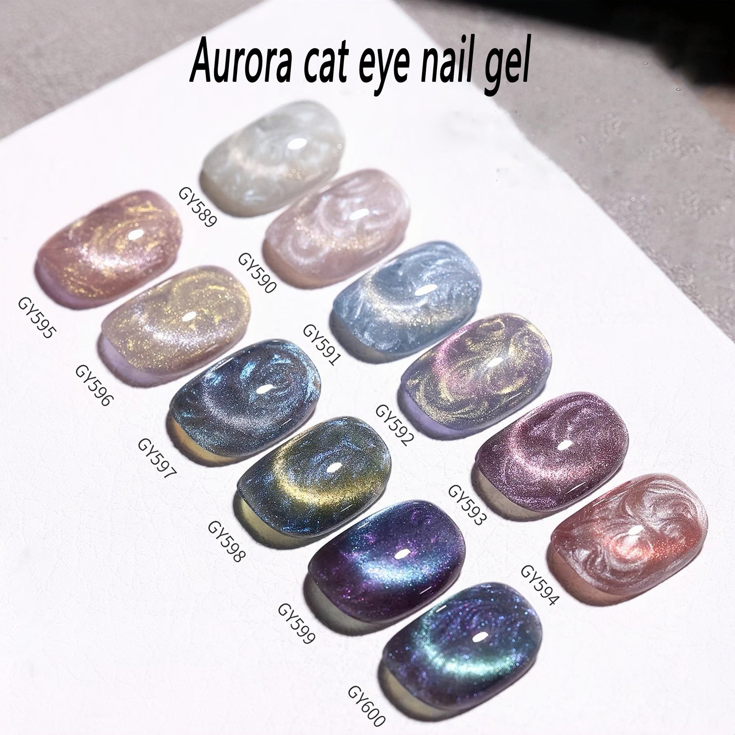 Aurora thread cat eye manicure